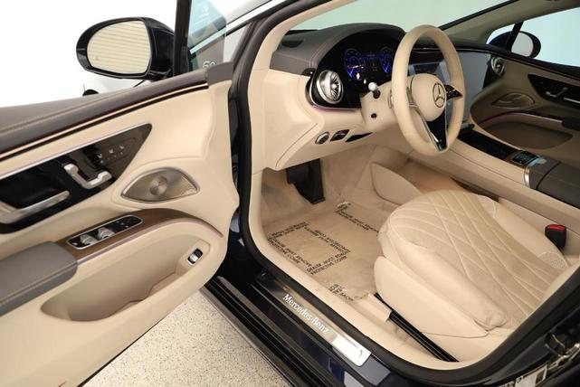 Photo of 2022 Twilight Blue Metallic Mercedes-Benz EQS 580