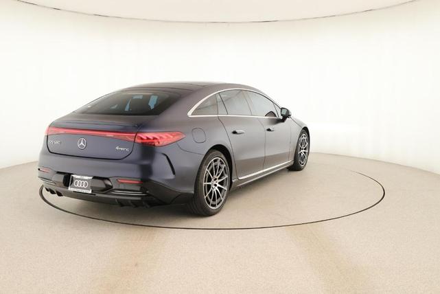 Photo of 2022 Twilight Blue Metallic Mercedes-Benz EQS 580
