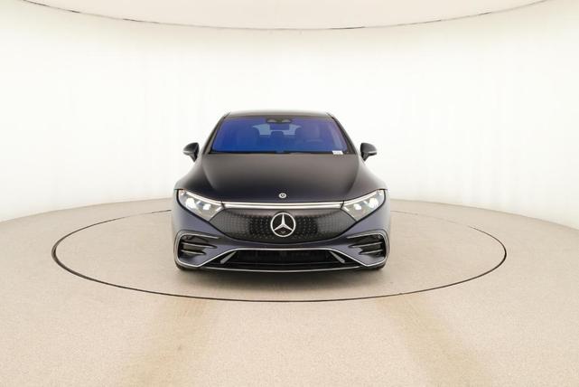 Photo of 2022 Twilight Blue Metallic Mercedes-Benz EQS 580