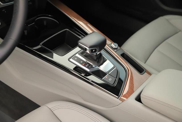 Photo of 2022 Glacier White Metallic Audi A4