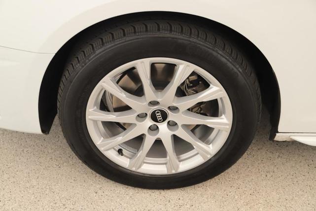 Photo of 2022 Glacier White Metallic Audi A4
