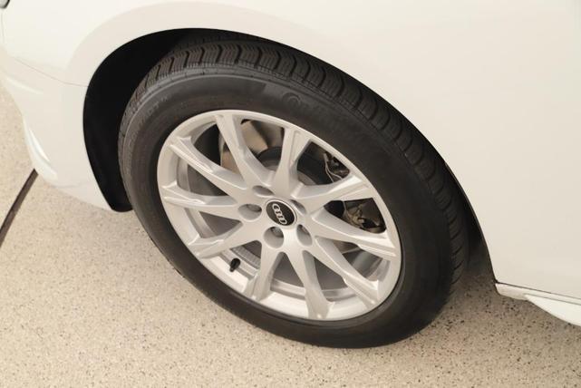 Photo of 2022 Glacier White Metallic Audi A4