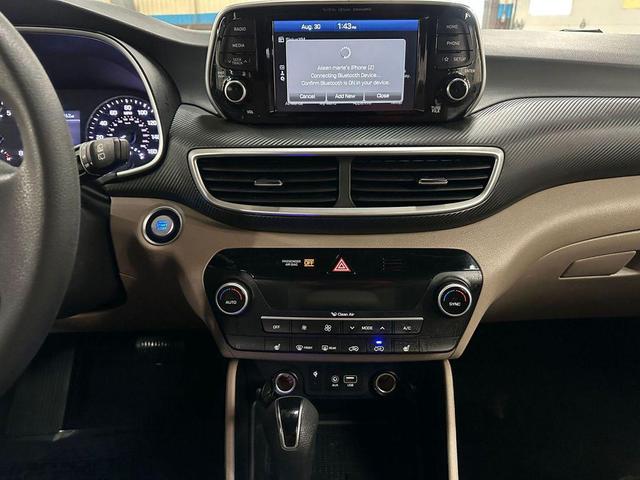 Photo of 2019 Dazzling White Hyundai TUCSON