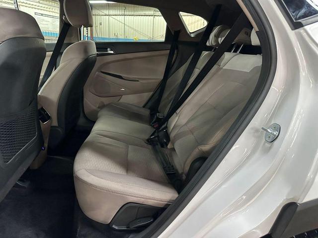 Photo of 2019 Dazzling White Hyundai TUCSON