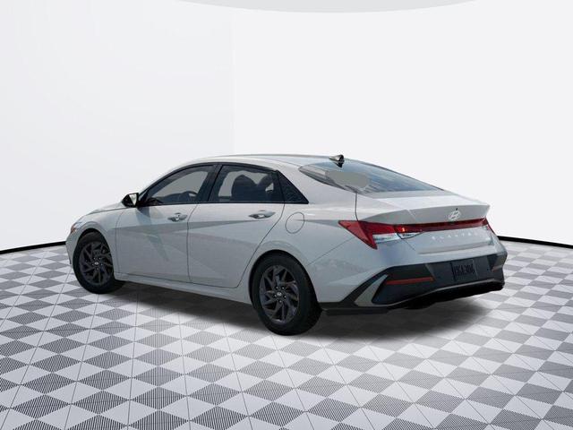 Photo of 2025 Serenity White Hyundai ELANTRA HEV