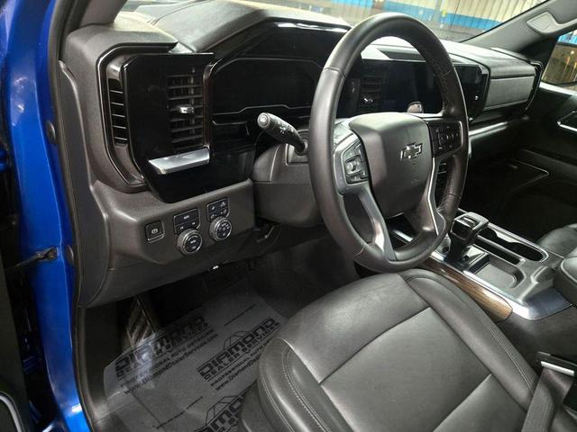 Photo of 2022 Glacier Blue Metallic Chevrolet Silverado 1500