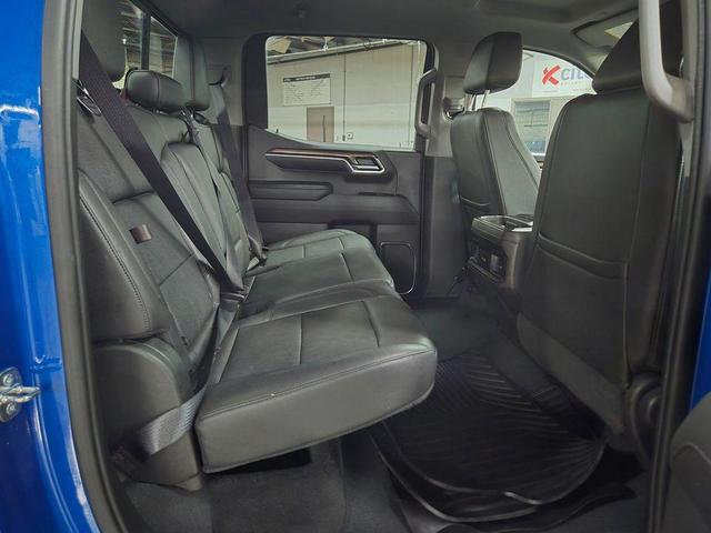 Photo of 2022 Glacier Blue Metallic Chevrolet Silverado 1500