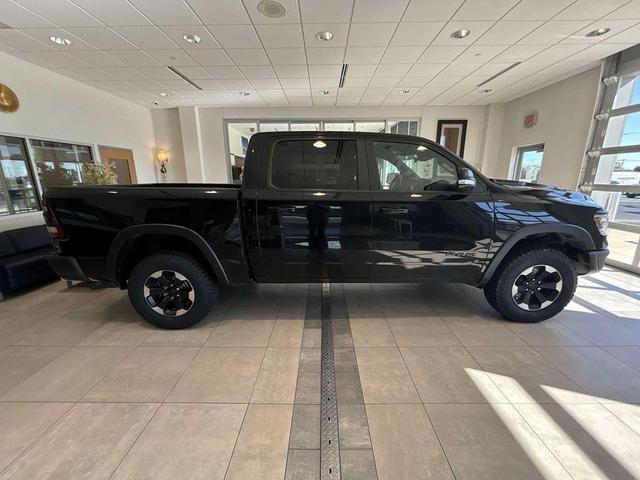 Photo of 2022 Diamond Black Crystal Pearlcoat RAM 1500