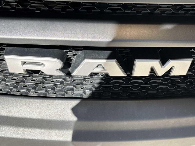 Photo of 2022 Diamond Black Crystal Pearlcoat RAM 1500