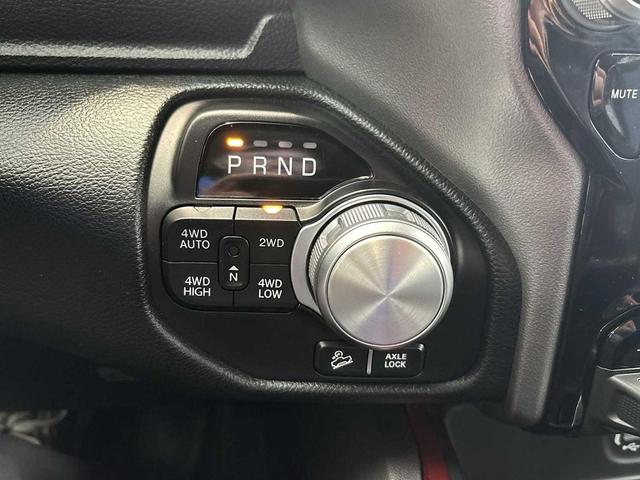 Photo of 2022 Diamond Black Crystal Pearlcoat RAM 1500