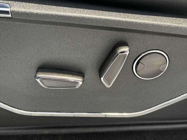 Photo of 2022 Atlas Blue Metallic Ford F-150