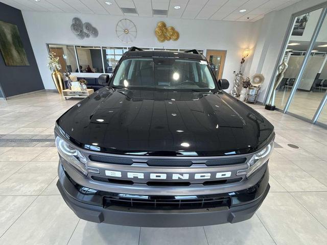 Photo of 2022 Shadow Black Ford Bronco Sport