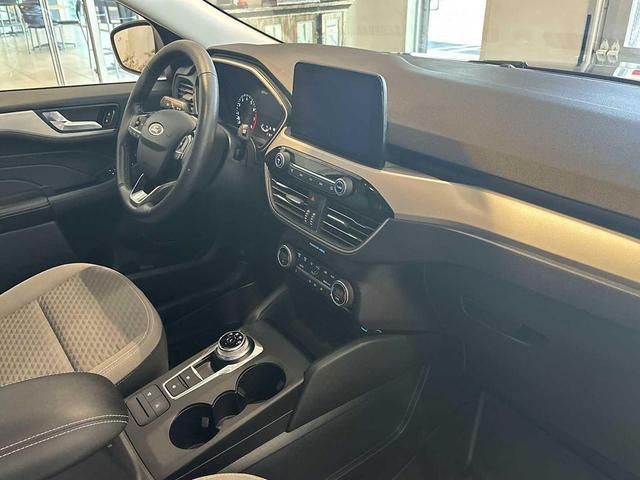 Photo of 2021 Carbonized Gray Metallic Ford Escape