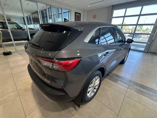 Photo of 2021 Carbonized Gray Metallic Ford Escape
