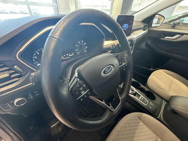 Photo of 2021 Carbonized Gray Metallic Ford Escape