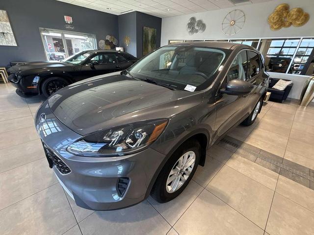 Photo of 2021 Carbonized Gray Metallic Ford Escape
