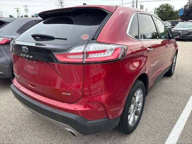 Photo of 2022 Star White Metallic Tri-Coat Ford Edge