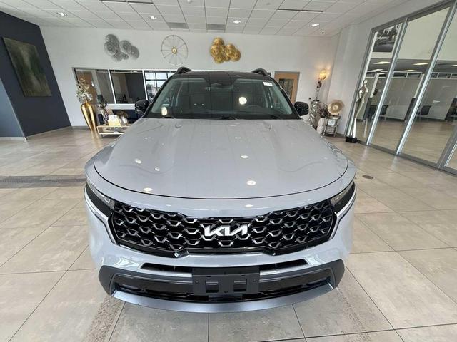 Photo of 2023 Wolf Gray Kia Sorento