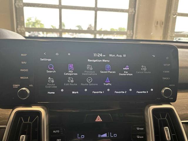 Photo of 2023 Wolf Gray Kia Sorento
