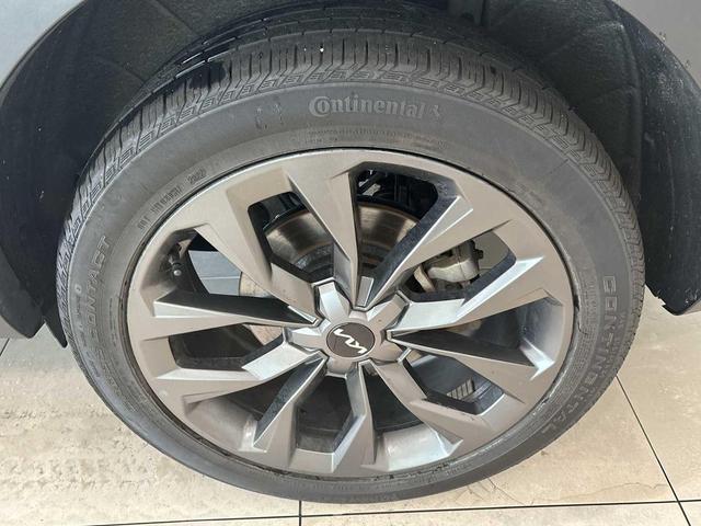 Photo of 2023 Wolf Gray Kia Sorento