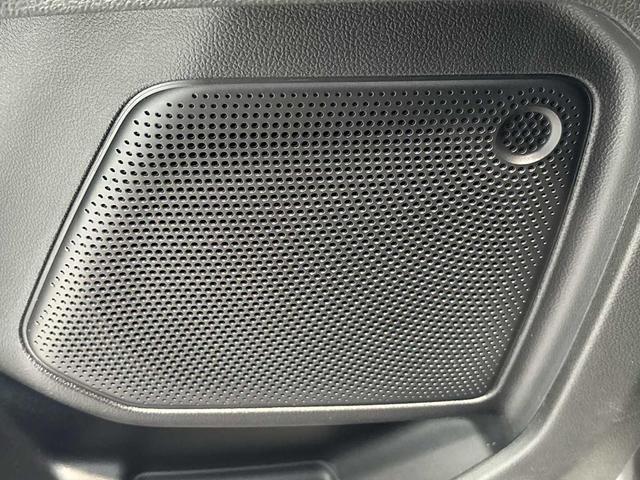 Photo of 2023 Iconic Silver Metallic Ford Escape