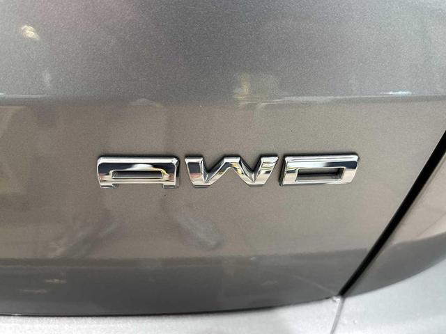Photo of 2023 Iconic Silver Metallic Ford Escape
