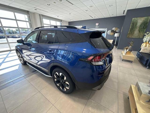 Photo of 2023 Sapphire Blue Kia Sportage