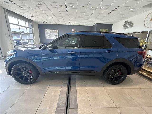 Photo of 2023 blue Ford Explorer