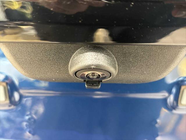 Photo of 2023 blue Ford Explorer