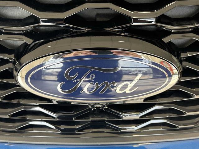 Photo of 2023 blue Ford Explorer