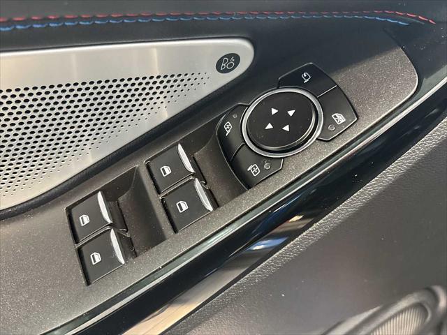 Photo of 2023 blue Ford Explorer