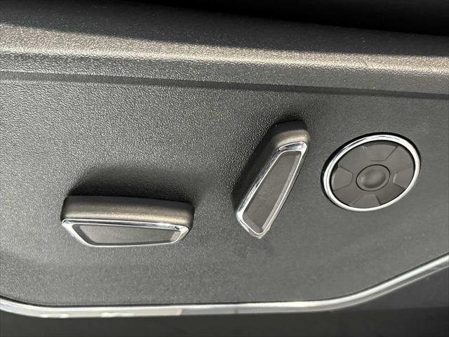 Photo of 2022 Agate Black Metallic Ford F-150