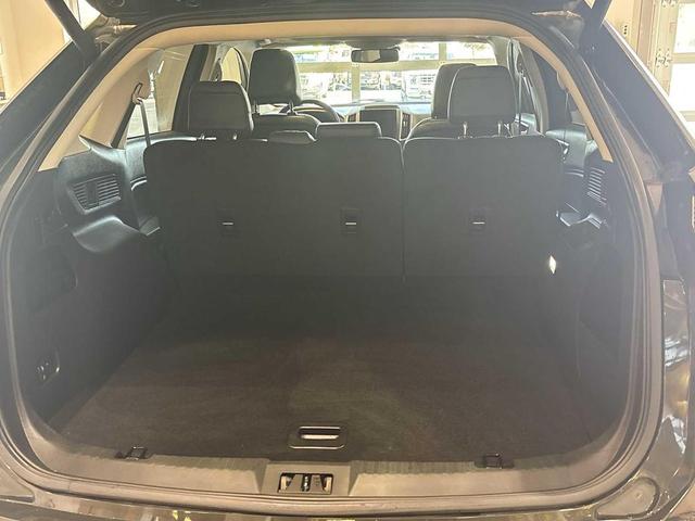 Photo of 2024 Forged Green Metallic Ford Edge