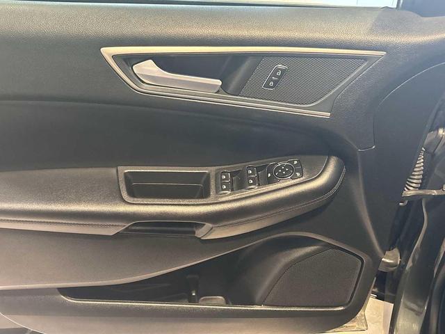 Photo of 2024 Forged Green Metallic Ford Edge
