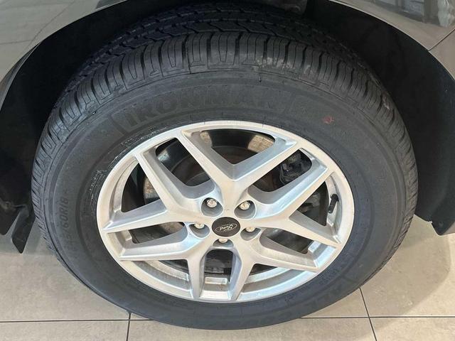 Photo of 2024 Forged Green Metallic Ford Edge