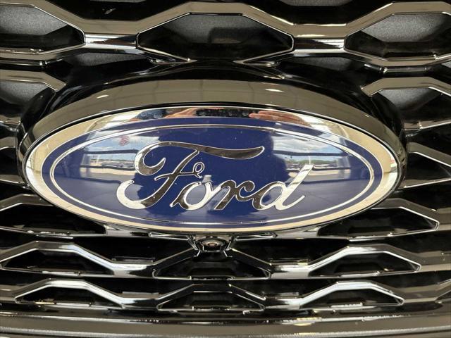 Photo of 2023 Agate Black Metallic Ford Explorer