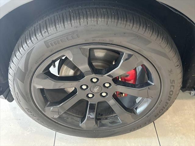 Photo of 2023 Agate Black Metallic Ford Explorer