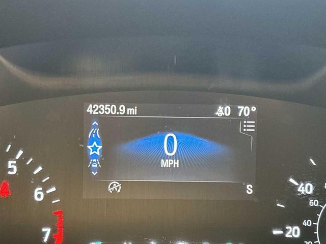 Photo of 2020 Oxford White Ford Escape