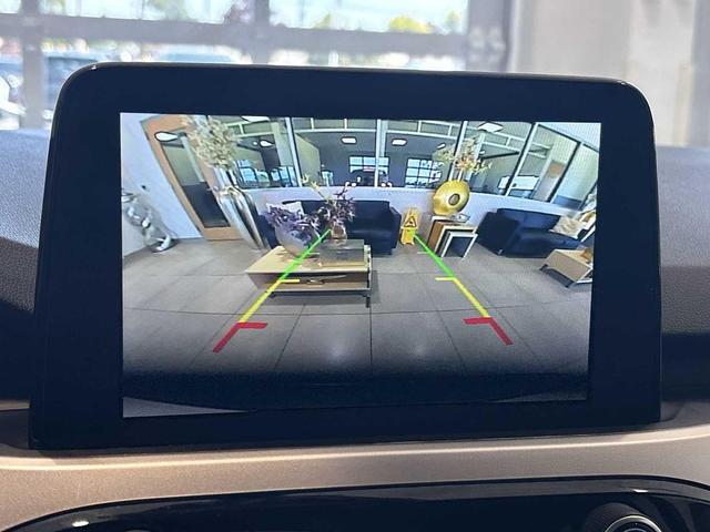 Photo of 2020 Oxford White Ford Escape