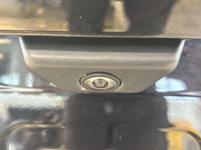 Photo of 2022 Agate Black Metallic Ford Escape
