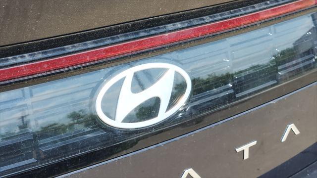 Photo of 2025 Carbon Blue Hyundai SONATA Hybrid