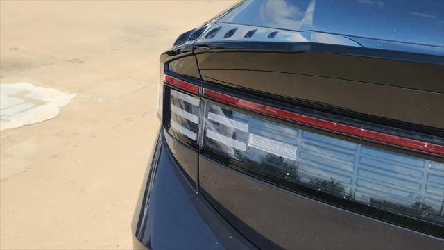 Photo of 2025 Carbon Blue Hyundai SONATA Hybrid