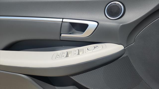 Photo of 2025 Carbon Blue Hyundai SONATA Hybrid