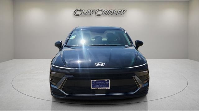 Photo of 2025 Carbon Blue Hyundai SONATA Hybrid