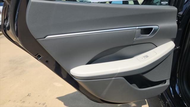 Photo of 2025 Carbon Blue Hyundai SONATA Hybrid
