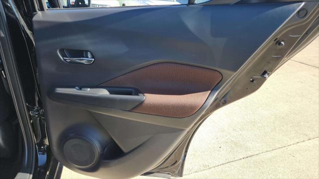 Photo of 2024 Super Black Nissan Kicks