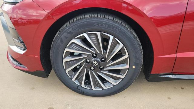 Photo of 2025 Ultimate red Hyundai SONATA Hybrid