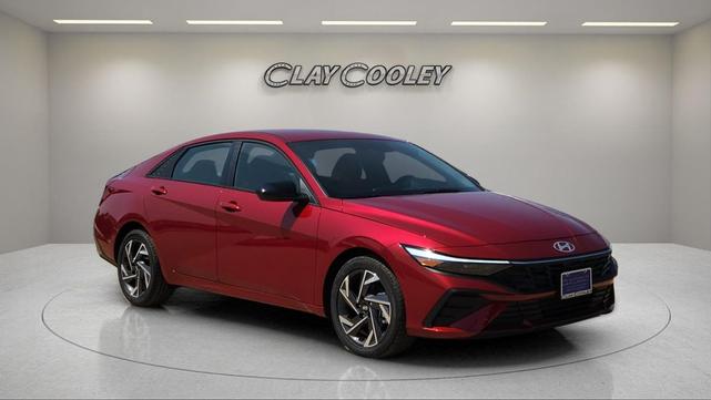 Photo of 2025 Ultimate Red Hyundai ELANTRA