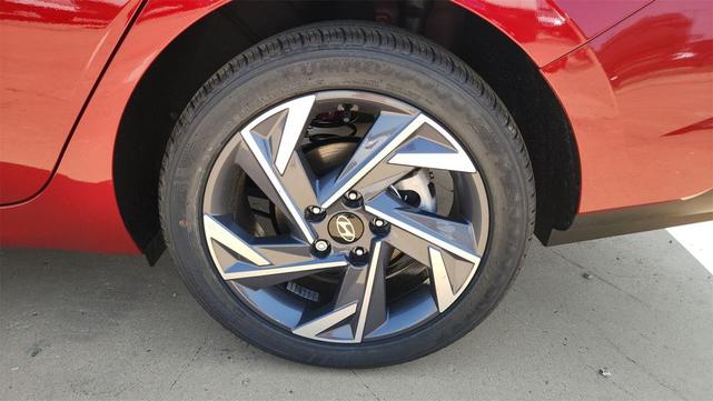 Photo of 2025 Ultimate Red Hyundai ELANTRA