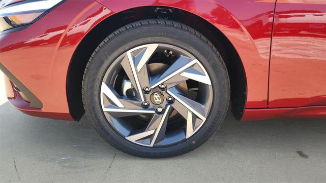 Photo of 2025 Ultimate Red Hyundai ELANTRA